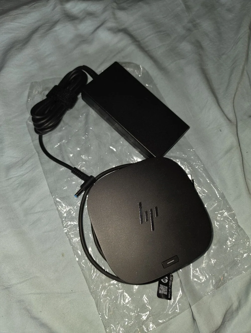 HP HOT ITEM! HSN-IX02 USB-C G5 Docking Station Kit w/120W AC Adapter. R2S!